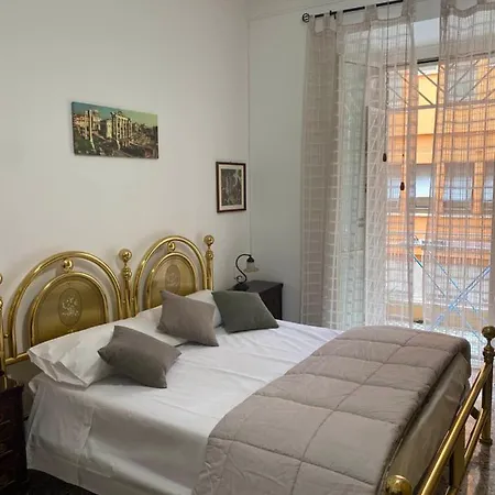 Apartment Maria Luisa House